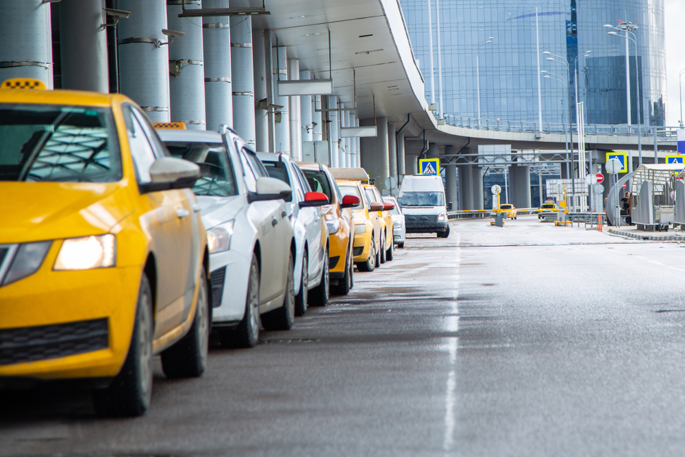 Taxi and Private Hire - Ground Transportation - Gatwick Terminal