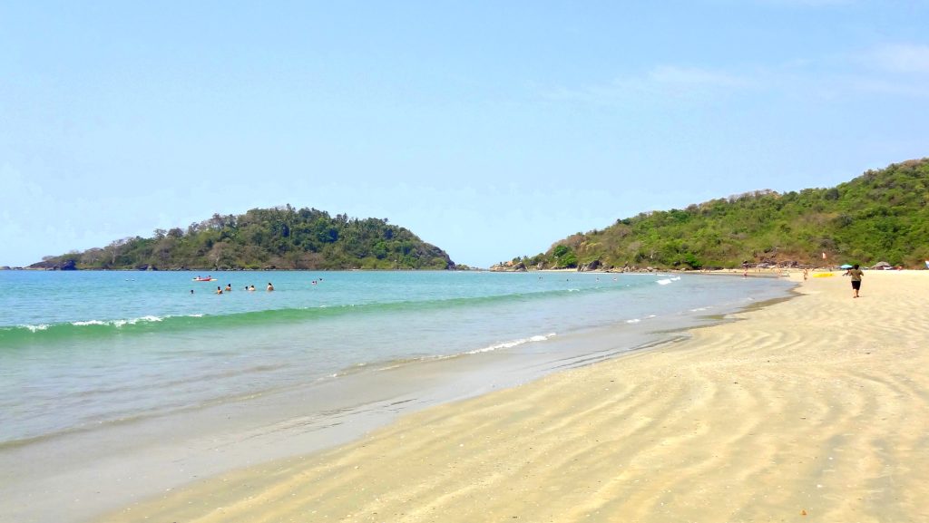 Visit Goa: 7 Must-See Reasons Why! | OCEANS TRAVEL | Image of Goas Beach