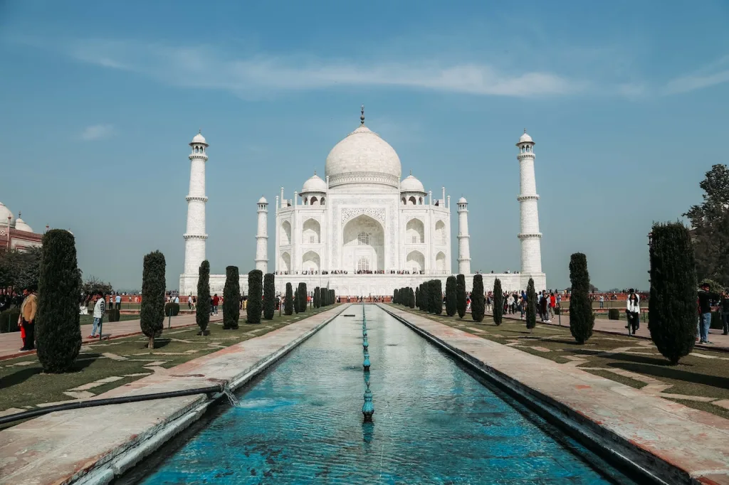 OCEANS TRAVEL | Cheap Tickets to India Blog | Taj Mahal - Agra, North India | 