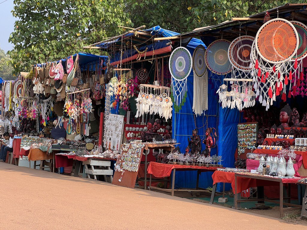 Visit Goa: 7 Must-See Reasons Why! | OCEANS TRAVEL | Image of Goa's Shopping District