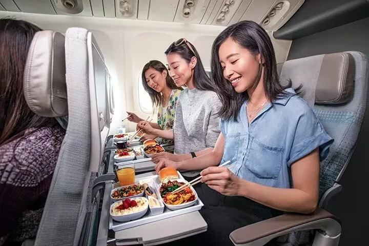 Dining Experience on Emirates - Economy Class | Oceans Travel Blog